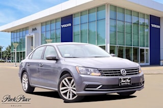 2019 Volkswagen Passat 1VWLA7A33KC002335 2019 Volkswagen Passat