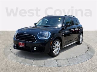 2020 MINI Countryman Cooper ALL4 WMZYW5C08L3L10698 2020 MINI Countryman Cooper ALL4