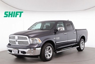 2017 Ram Pickup 1500 Laramie 1C6RR7NT5HS565828 2017 Ram Pickup 1500 Laramie