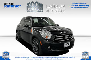 2016 MINI Countryman Cooper WMWZB3C55GWR49235 2016 MINI Countryman Cooper