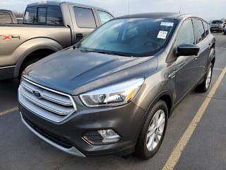 2019 Ford Escape SE 1FMCU9GD1KUB85570 2019 Ford Escape SE