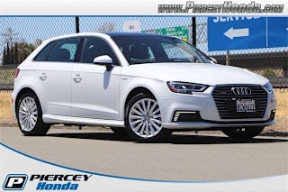 2018 Audi A3 Sportback e-tron 1.4T Premium Plus WAUTPBFF7JA054968 2018 Audi A3 Sportback e-tron 1.4T Premium Plus