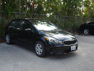 2017 Kia Forte5 LX KNAFK5A8XH5705406 2017 Kia Forte5 LX