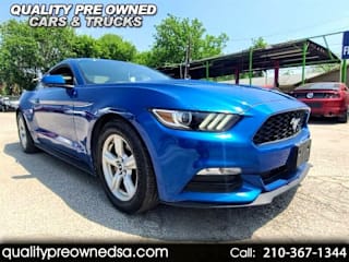 2017 Ford Mustang V6 1FA6P8AMXH5209871 2017 Ford Mustang V6