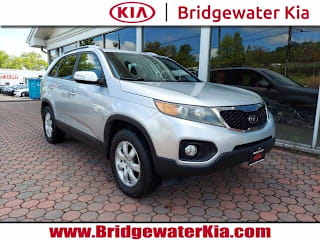 2011 Kia Sorento LX 5XYKTDA19BG072357 2011 Kia Sorento LX