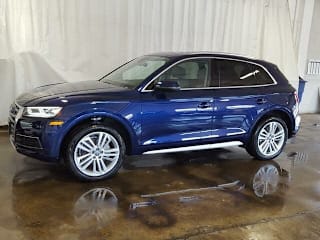 2019 Audi Q5 2.0T quattro Premium Plus WA1BNAFY4K2079302 2019 Audi Q5 2.0T quattro Premium Plus