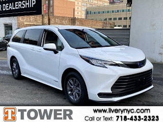 2021 Toyota Sienna LE 8-Passenger 5TDKRKEC6MS030023 2021 Toyota Sienna LE 8-Passenger