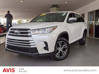 2019 Toyota Highlander LE 5TDZZRFH5KS318405 2019 Toyota Highlander LE