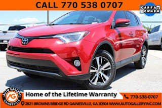 2017 Toyota RAV4 XLE 2T3WFREV1HW375680 2017 Toyota RAV4 XLE