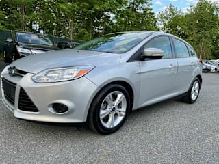 2014 Ford Focus SE 1FADP3K25EL307592 2014 Ford Focus SE
