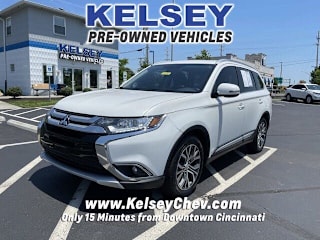 2017 Mitsubishi Outlander SEL JA4AZ3A39HZ003453 2017 Mitsubishi Outlander SEL
