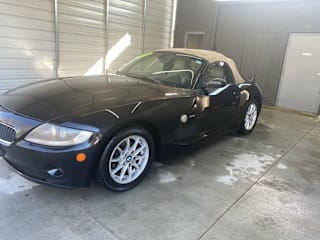 2005 BMW Z4 4USBT33525LR70845 2005 BMW Z4
