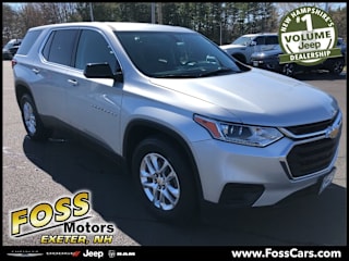 2019 Chevrolet Traverse LS 1GNEVFKWXKJ250880 2019 Chevrolet Traverse LS