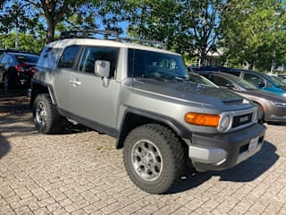 2011 Toyota FJ Cruiser Base JTEBU4BF1BK100634 2011 Toyota FJ Cruiser Base