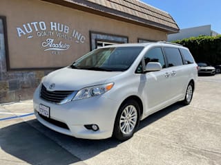 2016 Toyota Sienna XLE 8-Passenger 5TDYK3DC0GS736835 2016 Toyota Sienna XLE 8-Passenger