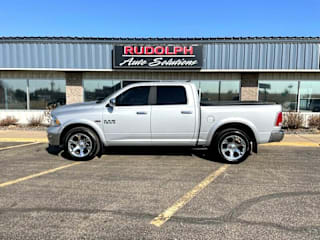 2018 Ram Pickup 1500 Laramie 1C6RR7NT3JS209707 2018 Ram Pickup 1500 Laramie