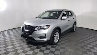 2018 Nissan Rogue S JN8AT2MV3JW330571 2018 Nissan Rogue S