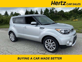 2018 Kia Soul + KNDJP3A56J7606214 2018 Kia Soul +
