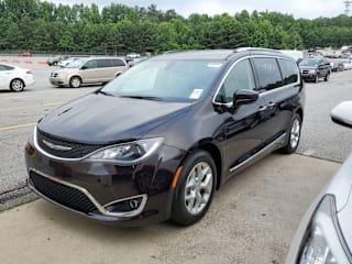 2017 Chrysler Pacifica Touring-L Plus 2C4RC1EG6HR525608 2017 Chrysler Pacifica Touring-L Plus