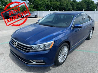 2017 Volkswagen Passat 1VWBT7A36HC014882 2017 Volkswagen Passat