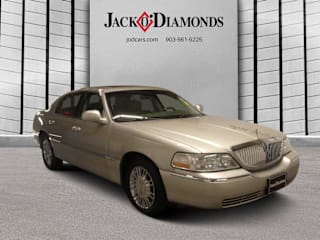 2006 Lincoln Town Car Signature Limited 1LNHM82V46Y626221 2006 Lincoln Town Car Signature Limited