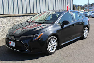 2020 Toyota Corolla XLE JTDFPRAE0LJ036709 2020 Toyota Corolla XLE