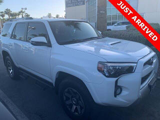 2018 Toyota 4Runner TRD Off-Road Premium JTEBU5JR9J5589038 2018 Toyota 4Runner TRD Off-Road Premium