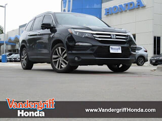 2017 Honda Pilot Touring 5FNYF5H90HB010221 2017 Honda Pilot Touring