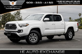 2018 Toyota Tacoma SR5 V6 5TFAZ5CN8JX062933 2018 Toyota Tacoma SR5 V6