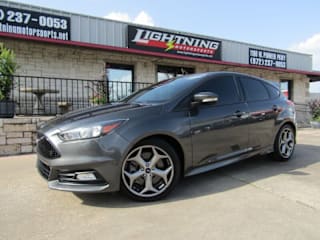 2017 Ford Focus ST 1FADP3L93HL312046 2017 Ford Focus ST