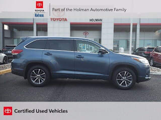 2018 Toyota Highlander XLE 5TDJZRFH3JS856144 2018 Toyota Highlander XLE