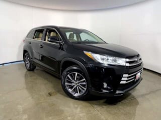 2018 Toyota Highlander XLE 5TDJZRFH9JS540487 2018 Toyota Highlander XLE