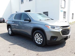 2018 Chevrolet Traverse LS 1GNERFKW6JJ190471 2018 Chevrolet Traverse LS