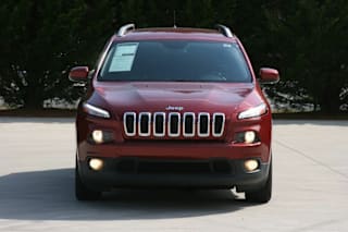 2014 Jeep Cherokee Latitude 1C4PJLCS2EW123085 2014 Jeep Cherokee Latitude