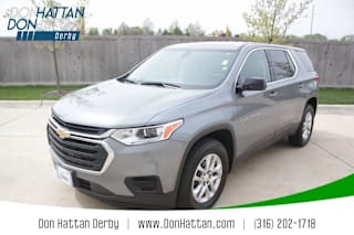 2018 Chevrolet Traverse LS 1GNEVFKW4JJ172238 2018 Chevrolet Traverse LS