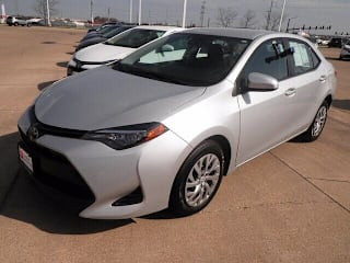 2019 Toyota Corolla LE 2T1BURHE5KC189903 2019 Toyota Corolla LE