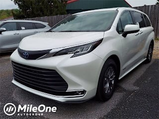 2021 Toyota Sienna XLE 7-Passenger 5TDYSKFC0MS020584 2021 Toyota Sienna XLE 7-Passenger