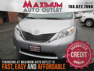 2011 Toyota Sienna 5TDJK3DC0BS011780 2011 Toyota Sienna