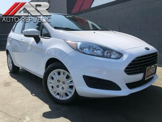 2017 Ford Fiesta S 3FADP4TJXHM172009 2017 Ford Fiesta S