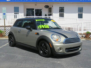 2011 MINI Cooper Base WMWSU3C5XBT093873 2011 MINI Cooper Base