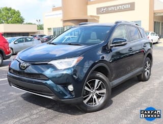 2018 Toyota RAV4 XLE 2T3WFREV3JW457836 2018 Toyota RAV4 XLE
