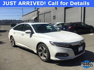 2019 Honda Accord 1HGCV1F40KA173823 2019 Honda Accord
