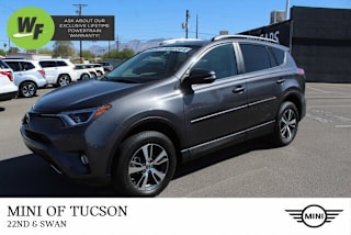 2017 Toyota RAV4 XLE 2T3WFREV5HW343671 2017 Toyota RAV4 XLE