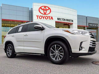 2017 Toyota Highlander XLE 5TDKZRFH1HS193025 2017 Toyota Highlander XLE