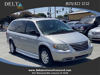 2006 Chrysler Town and Country Limited 2A8GP64L56R674752 2006 Chrysler Town and Country Limited