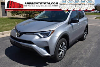 2018 Toyota RAV4 LE 2T3BFREV7JW729108 2018 Toyota RAV4 LE