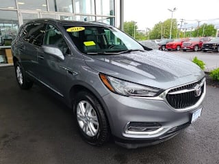 2018 Buick Enclave Essence 5GAEVAKW1JJ174056 2018 Buick Enclave Essence
