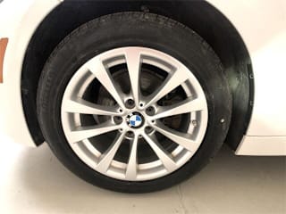 2018 BMW 3 Series 320i xDrive WBA8E5G56JNV02807 2018 BMW 3 Series 320i xDrive
