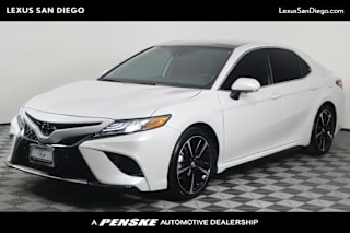 2019 Toyota Camry XSE 4T1B61HK1KU733572 2019 Toyota Camry XSE