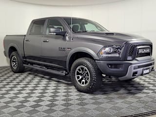 2017 Ram Pickup 1500 1C6RR7YT3HS573812 2017 Ram Pickup 1500